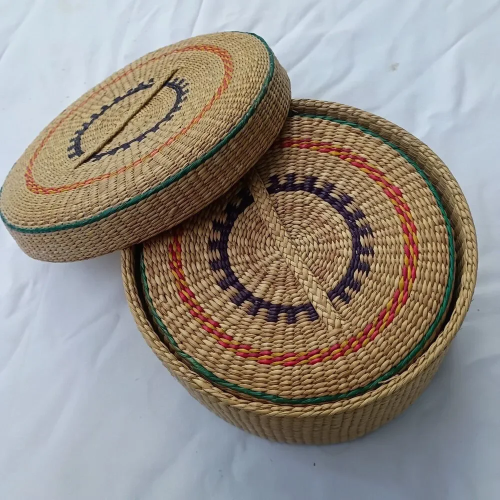 Vintage Handwoven Sweet Grass Nesting Lidded baskets Set 2 Intricate Tight Weave